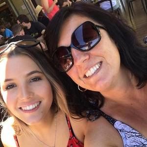 Meet your Posher, Wendy